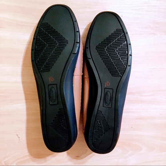 Ladies Dr. Scholls Tan Tassel Flats Loafers Shoes - Picture 4 of 7